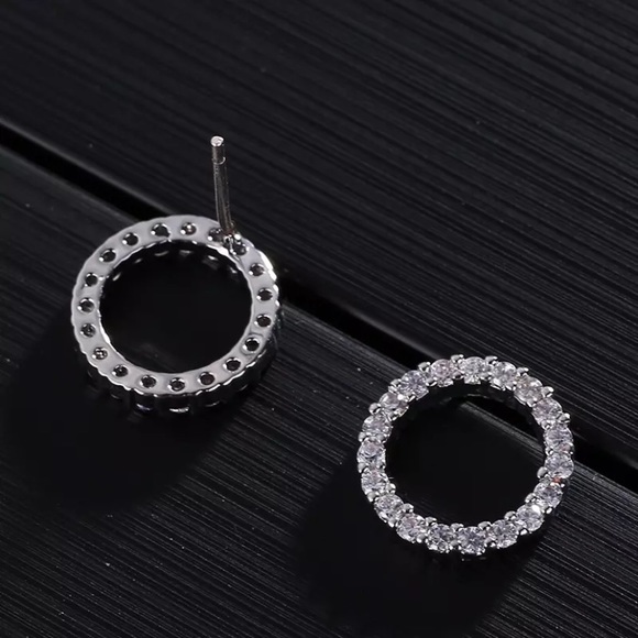 Circle Round cubic zirconia pave diamond earrings NEW - Picture 3 of 3